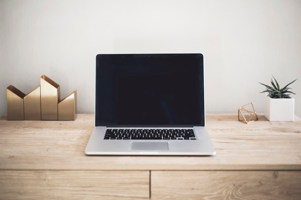 Laptop of desktop: wat is slimmer voor jouw bedrijf?